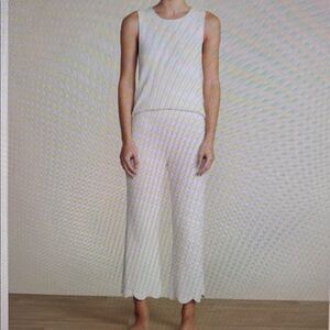 Barefoot Dreams Top/Bottom Set - Medium